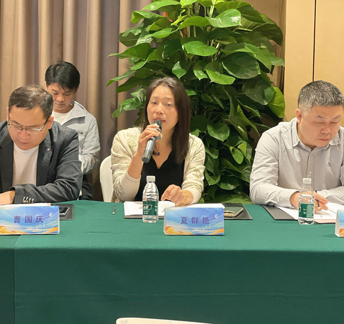 深圳市億天凈化技術有限公司總經(jīng)理夏群艷